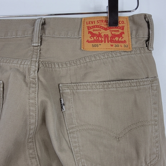 LEVI'S Khaki Straight Leg Jeans - Picture 4 of 9